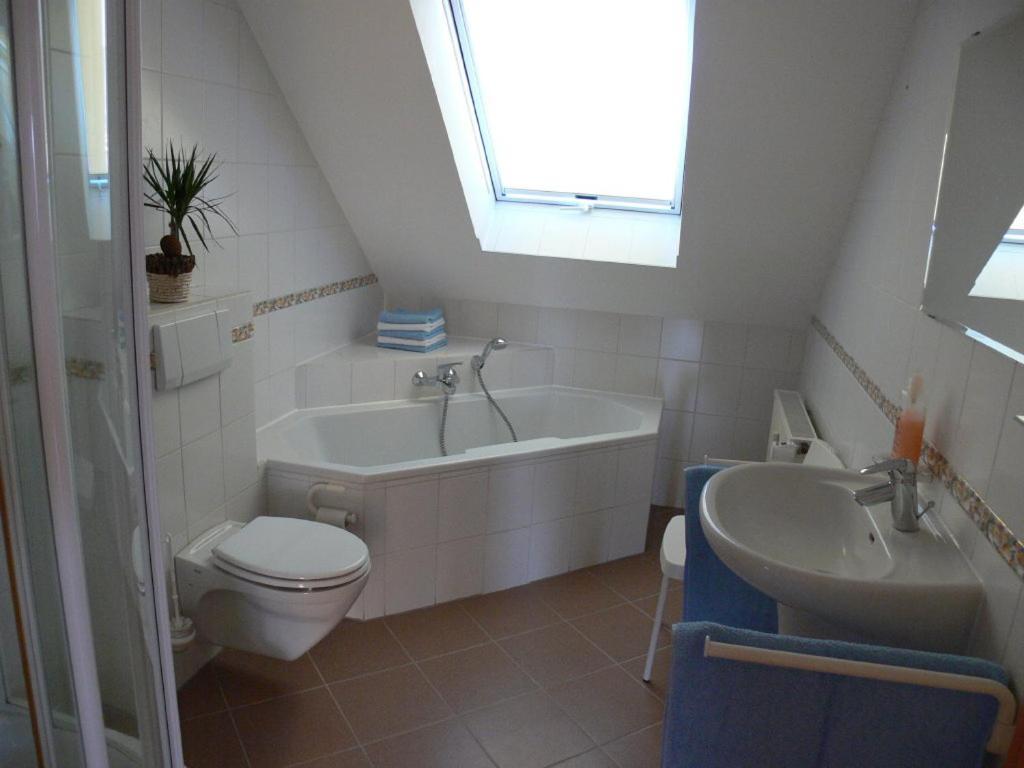 Komfort Ferienwohnung II Wolfhagen ภายนอก รูปภาพ
